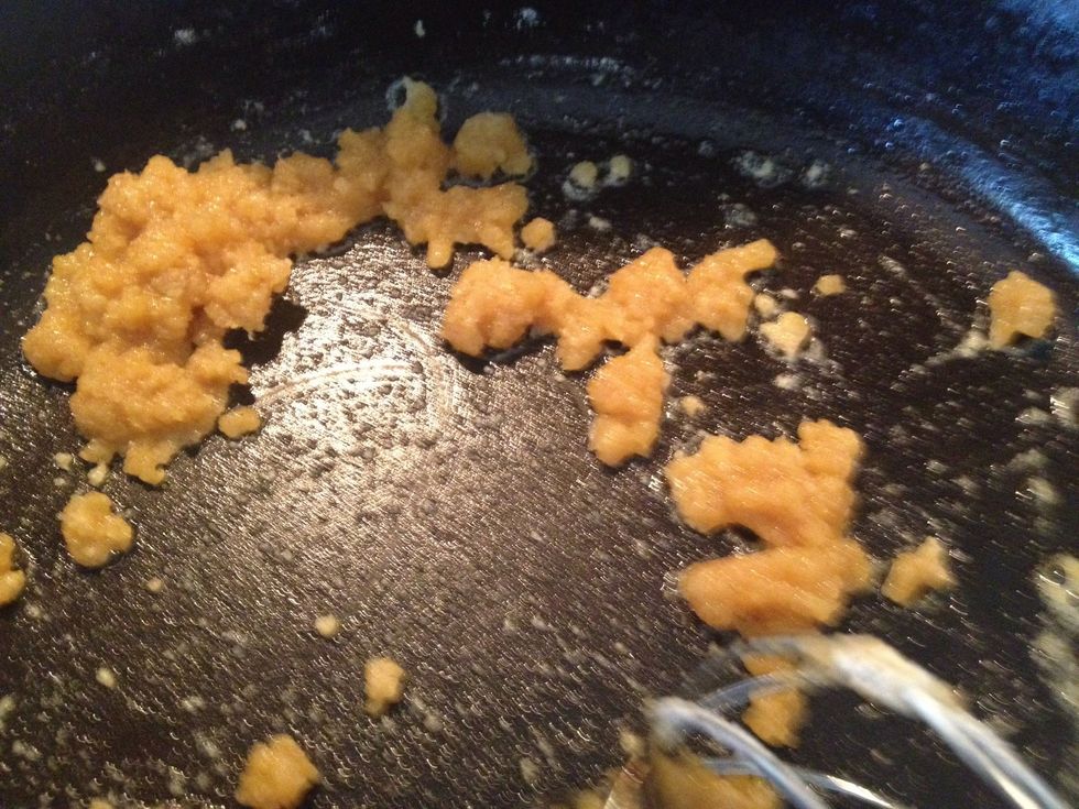 It will look like this. Cook it for about a minute.