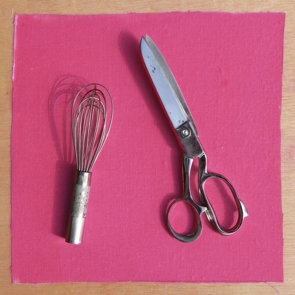 Items like a whisk or scissors can cast dramatic shadows on your print and yield a very blurry print.