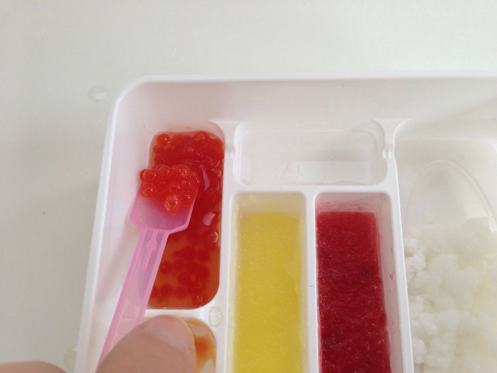 Its like the Caviar Fish Eggs-Tobiko \u3068\u3073\u3053 Used in May types of Sushi