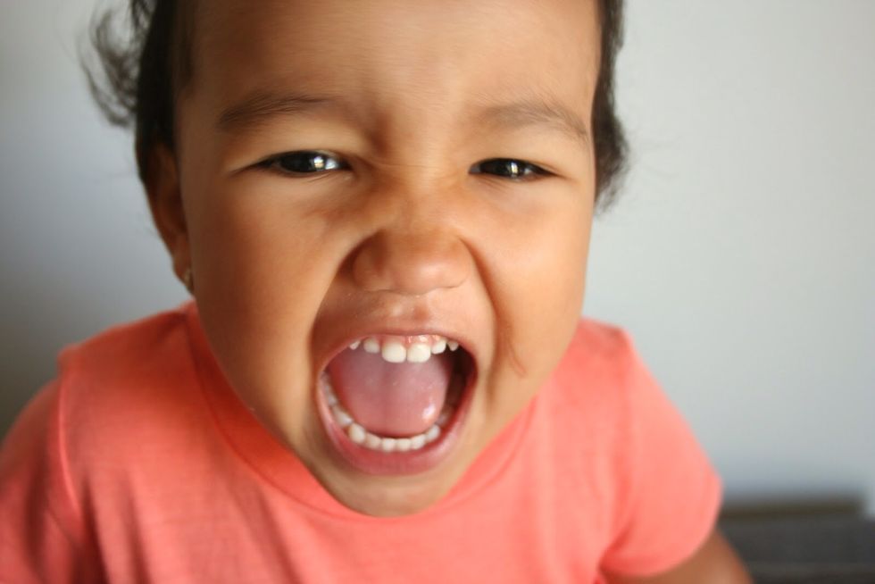 IX y X. Nervios Craneales: Glosofar\u00edngeo y Vago Escuchar voz del paciente, degluci\u00f3n, movimientos del paladar blando y la faringe. Reflejo nauseoso.