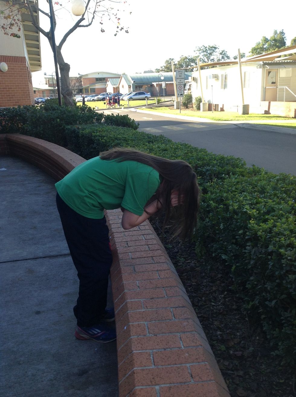 "Je suis malade" means I feel sick\ud83d\ude37\ud83d\ude31\ud83d\ude29