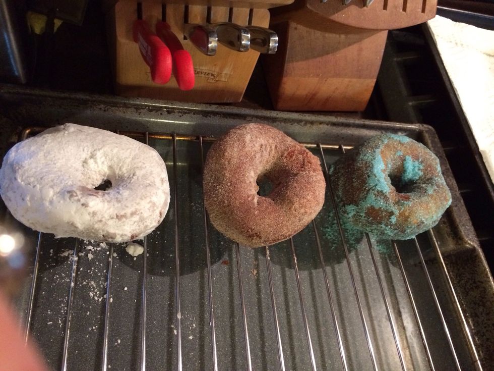 JoJo is making powdered, cinnamon sugar and color sugared.