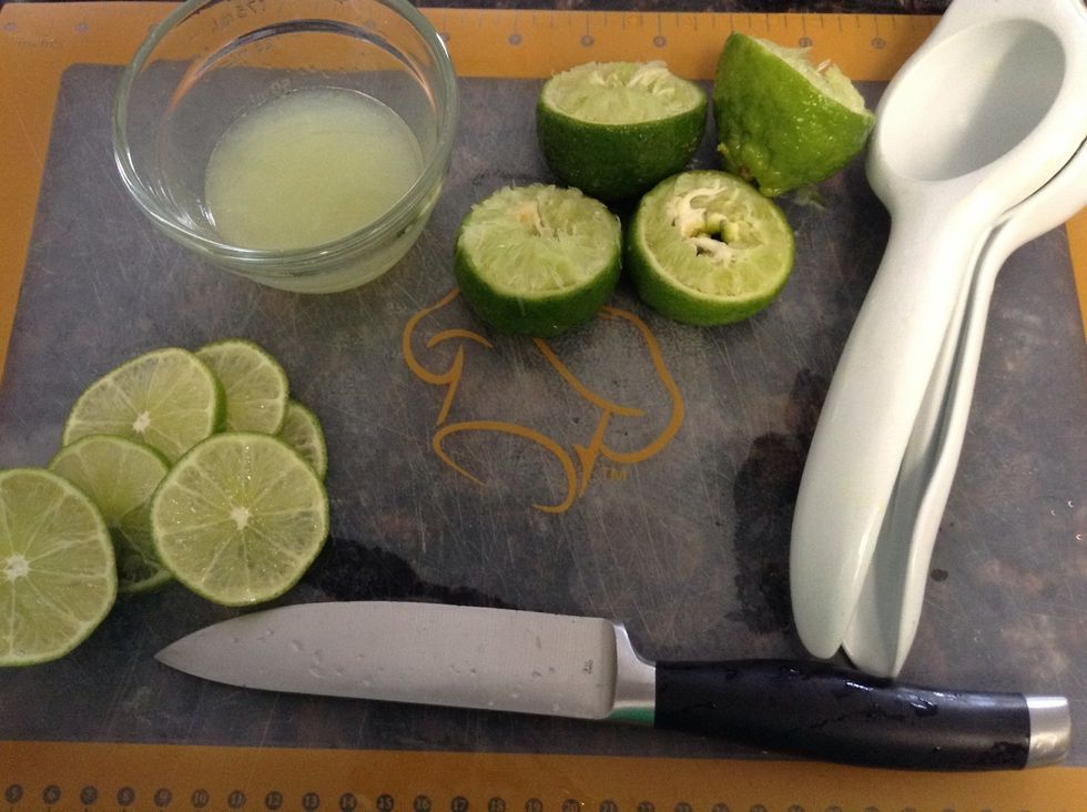 Juice 2 of the 3 limes and slice the 3rd lime into thin slices for garnish.