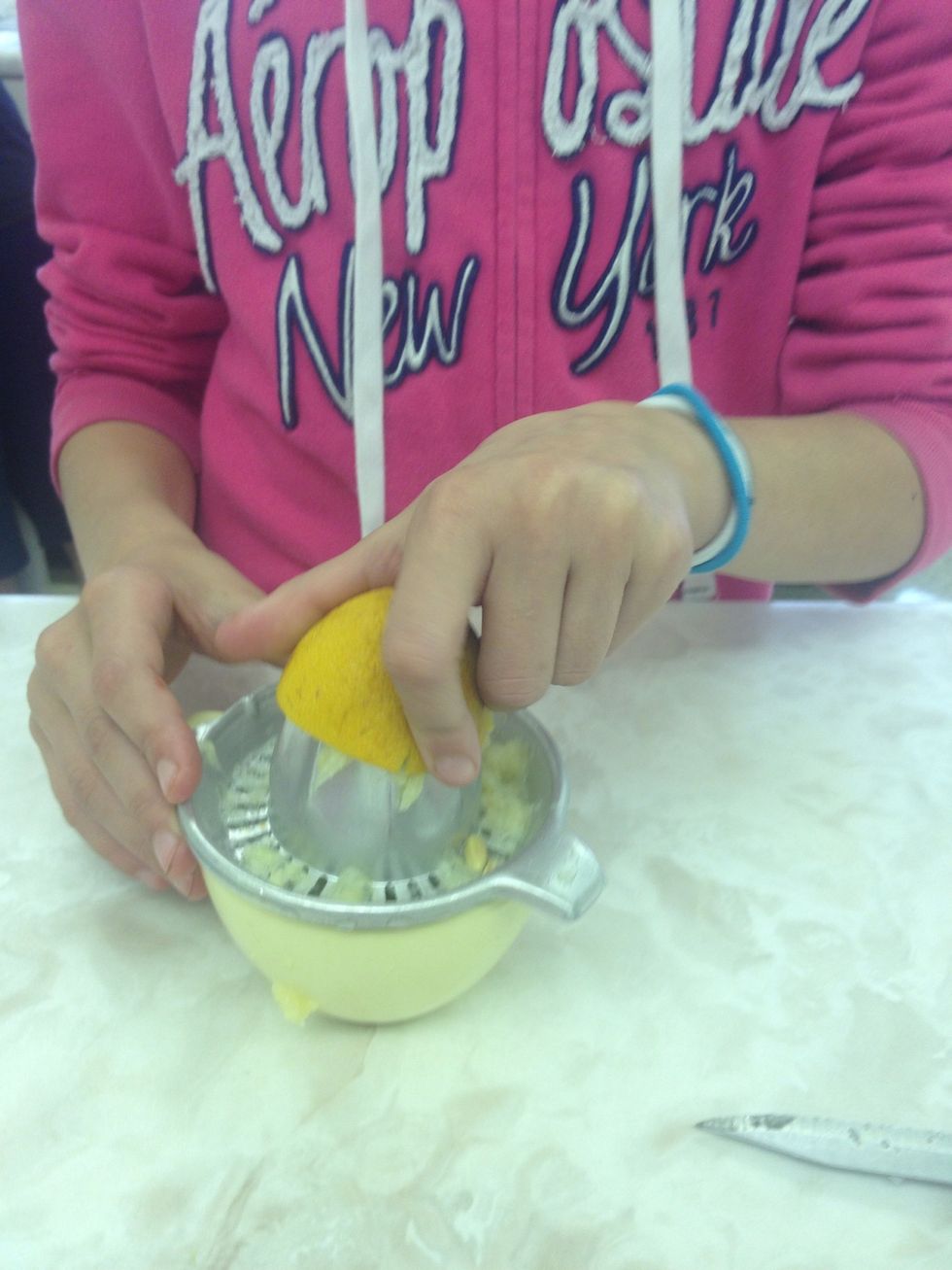 Juice 2 tablespoons of lemon and add to pan