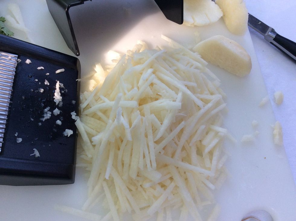 How to make fresh jicama salad B+C Guides