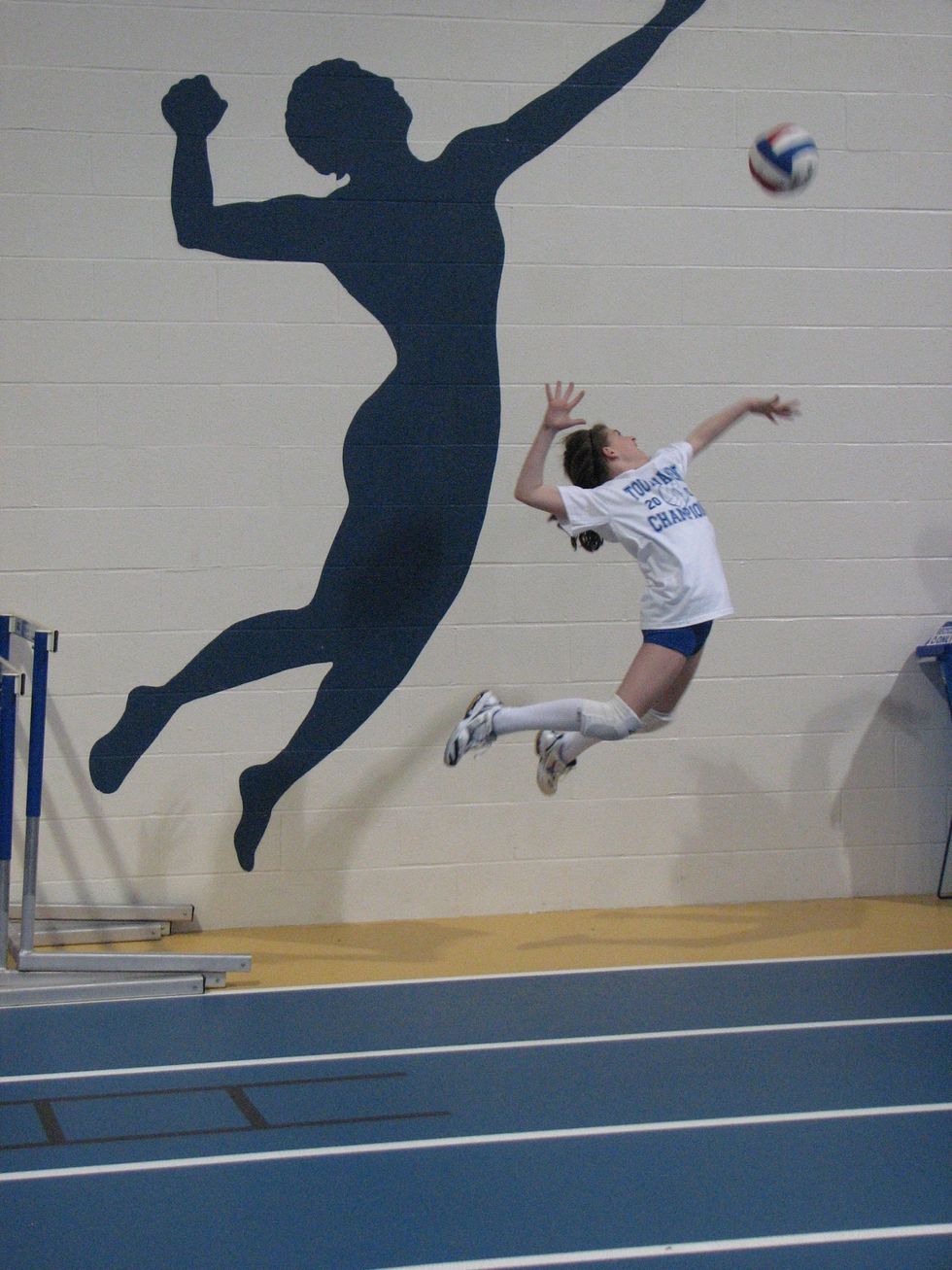Jump and pull your arm back