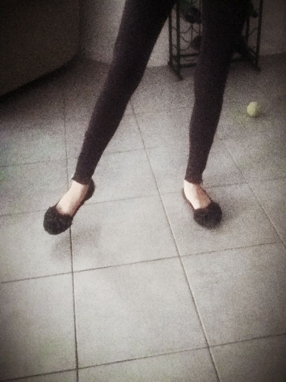 Jump to the left and lift up your right leg.