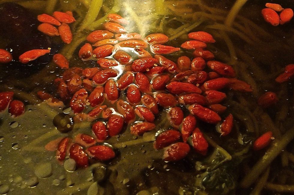 Just 5 minutes before soup is cooked, add in the wolfberries.