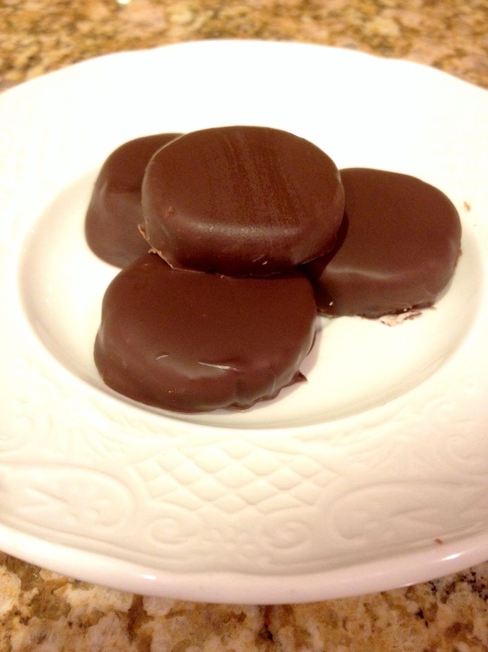 Just a note, the centers are a bit softer than the original York peppermint patties. But do not despair! This will most definitely not take away from the deliciousness. \ud83d\ude04