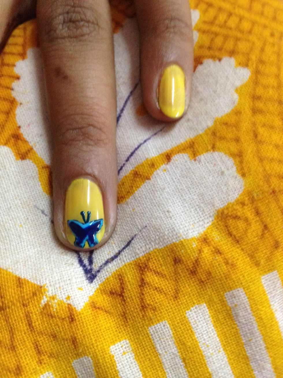 Just draw the 'x' shape outline and fill it with a dark blue