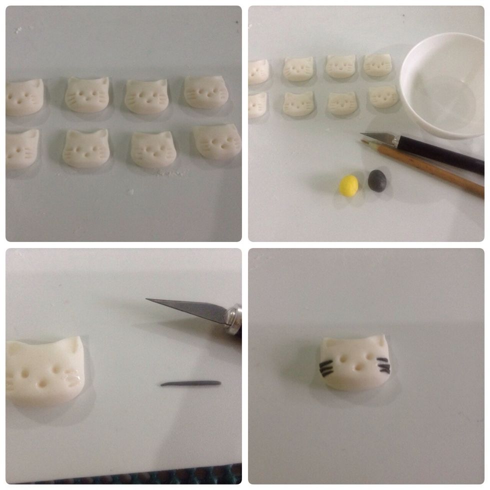 Just follow the pic from top left going to the right! :)