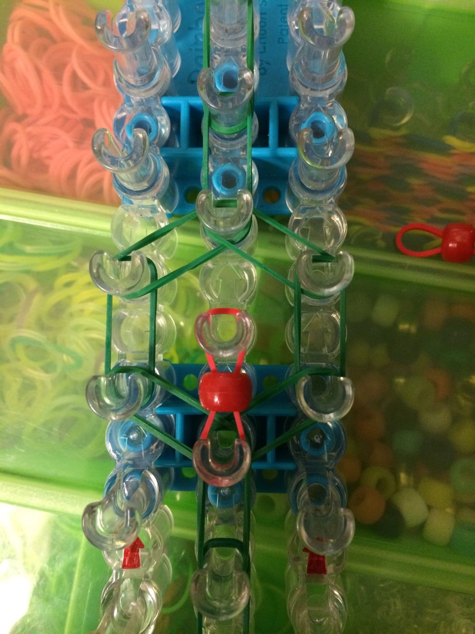 Just like in steps 11-16 we are going to place the bands. This time we have beads on the bands.