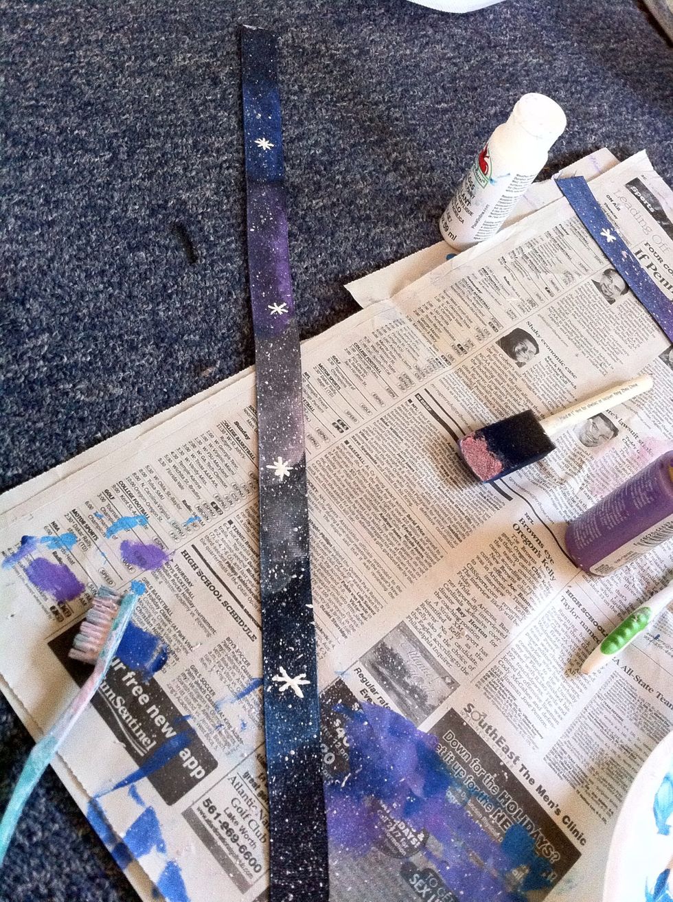 Just like my other guides sponge and blur out the colors to look cloudy then flick sliver paint on with a tooth brush. You may add stars