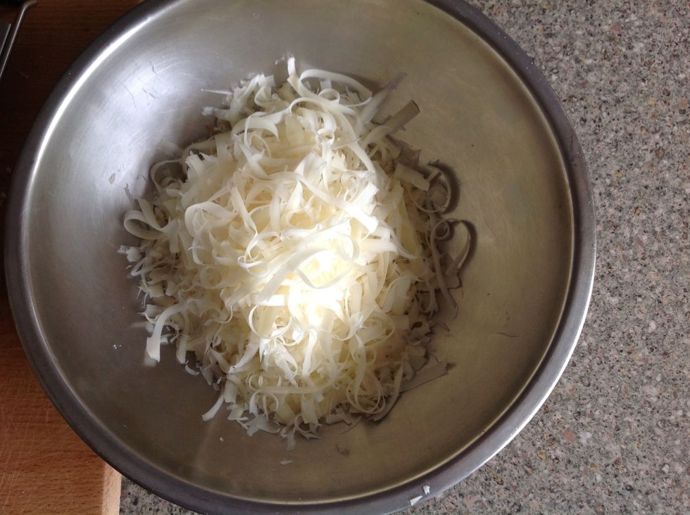 Just like this, the finer it is the easier it will melt in the white sauce.