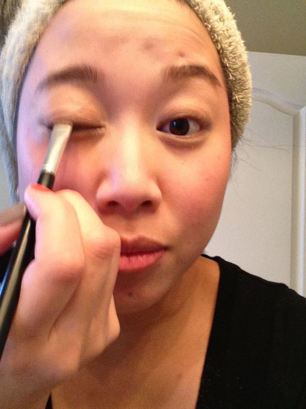 Just push it into the lash line ... Like this ... And just the center ...