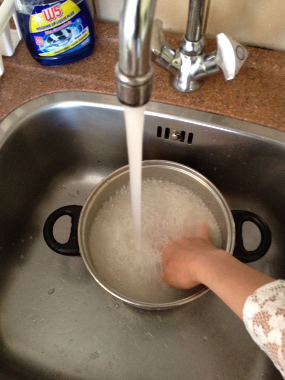 Just use your hand to keep stir