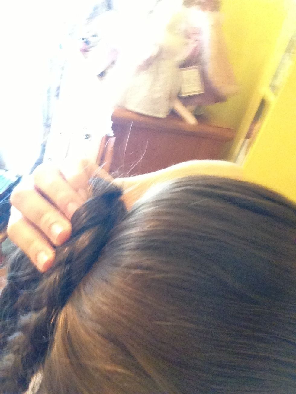 Just wrap it around your ponytail...