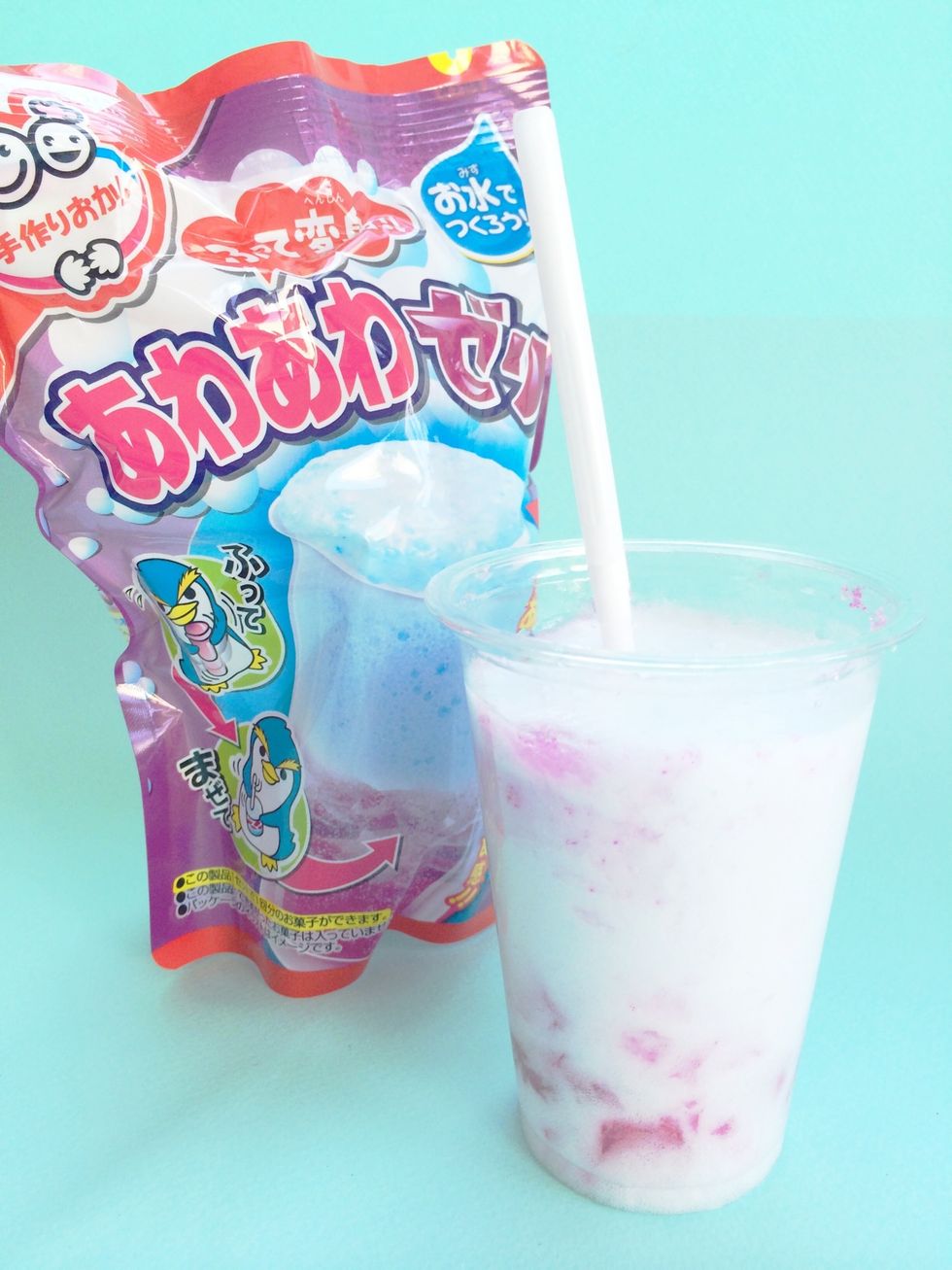 Keep stirring until all is mixed and foam reaches top