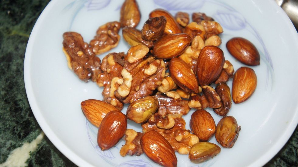 Keep the fried dry fruits aside...