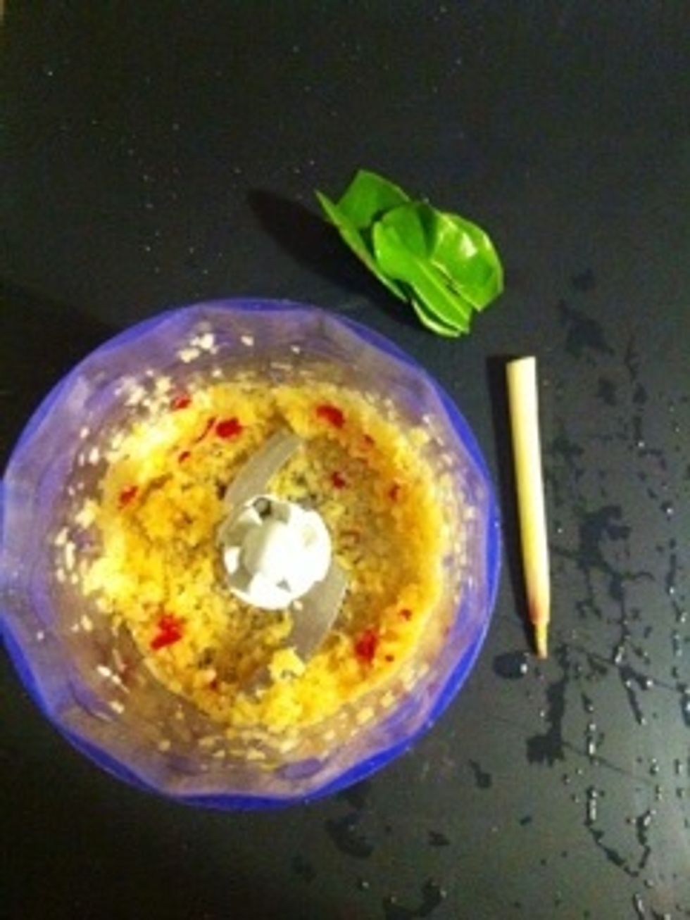 Keep the upper part of lemon grass and kaffir lime leaves for the chicken stock