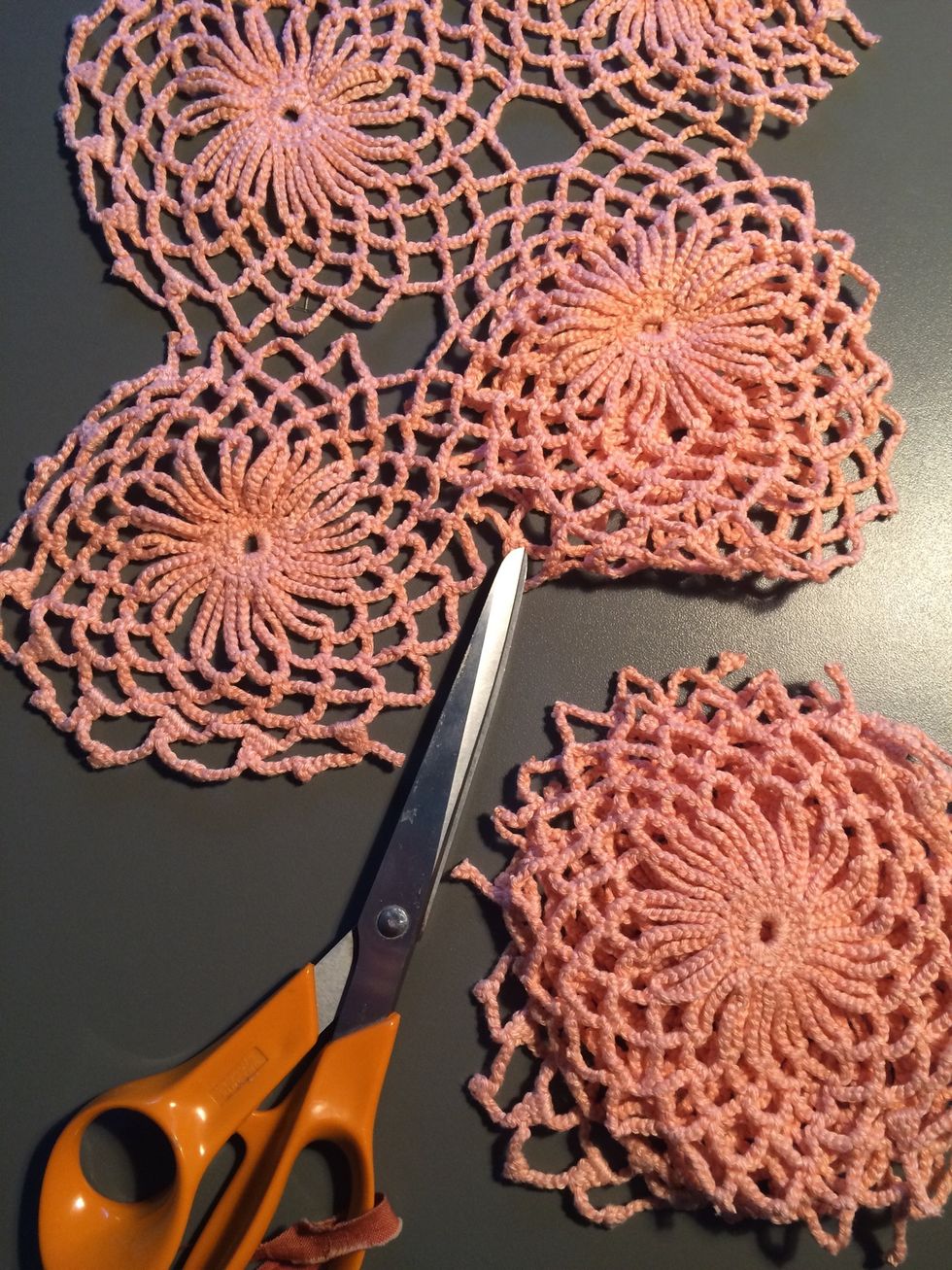 Klipp is\u00e4r det virkade, utg\u00e5 fr\u00e5n m\u00f6nstrets former.