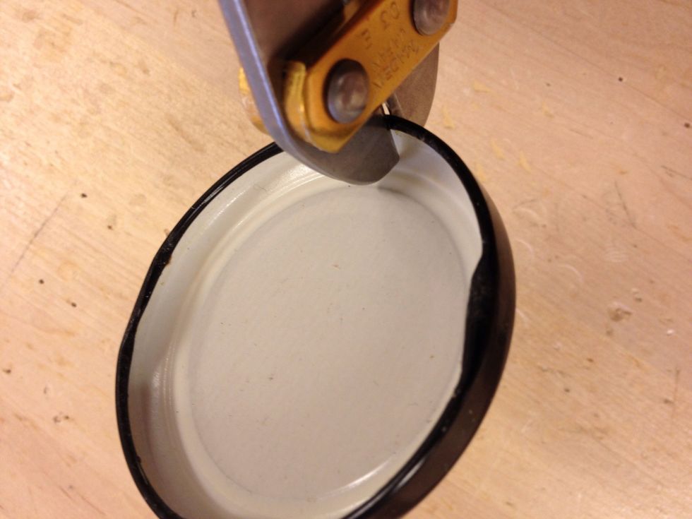 Klipp jack i locket.