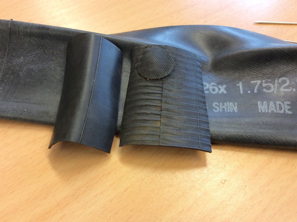 Klipp till tv\u00e5 siddelar.