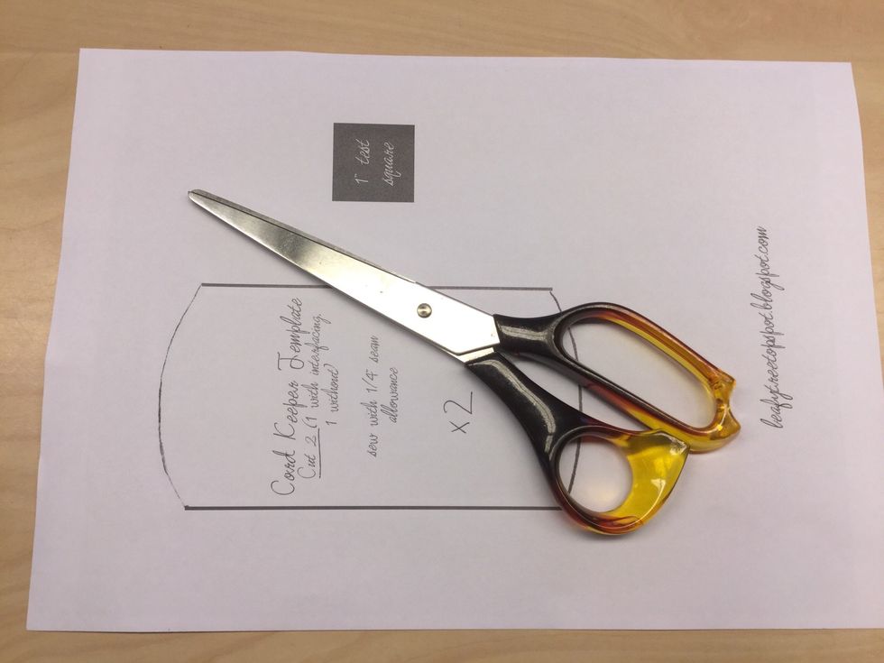 Klipp ut m\u00f6nstret med PAPPERSSAX.