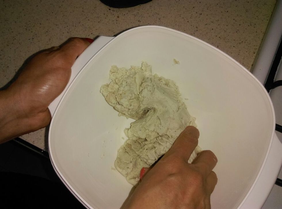 Knead the corn dough