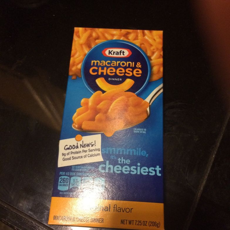 https://guides.brit.co/media-library/kraft-mac-and-cheese.jpg?id=23837290&width=784&quality=85