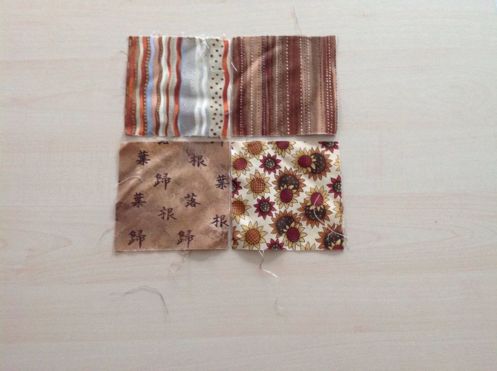 L\u00e4gg ut tyglapparna som du vill ha dem.