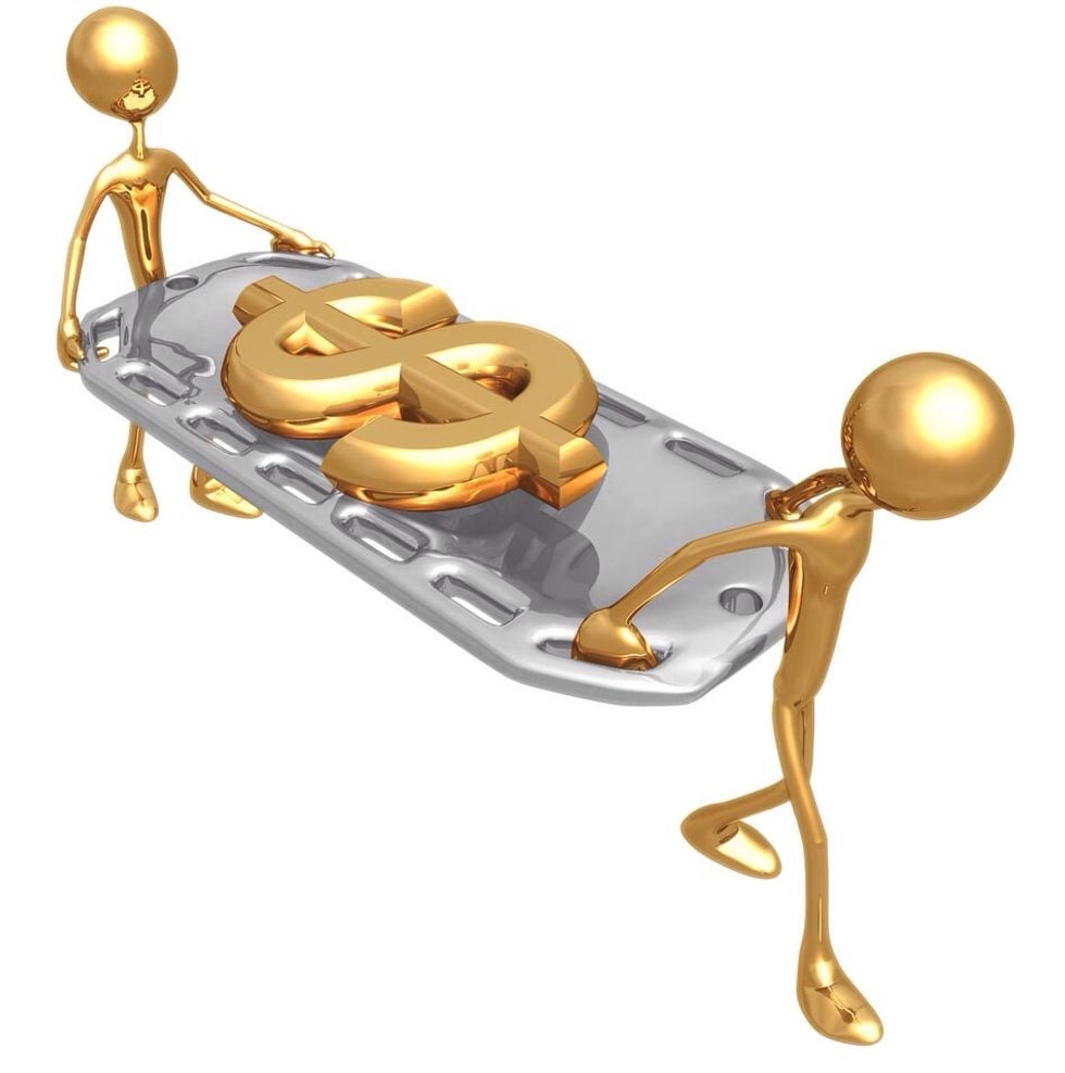 La econom\u00eda baja por que suben los intereses y las personas poco a poco van teniendo menos para pagar