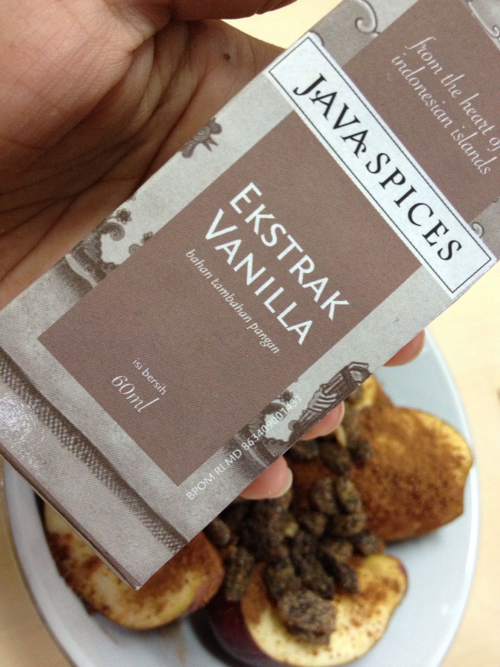Last but not least,  another aroma and flavor kick; 0.5 tsp of vanilla extract