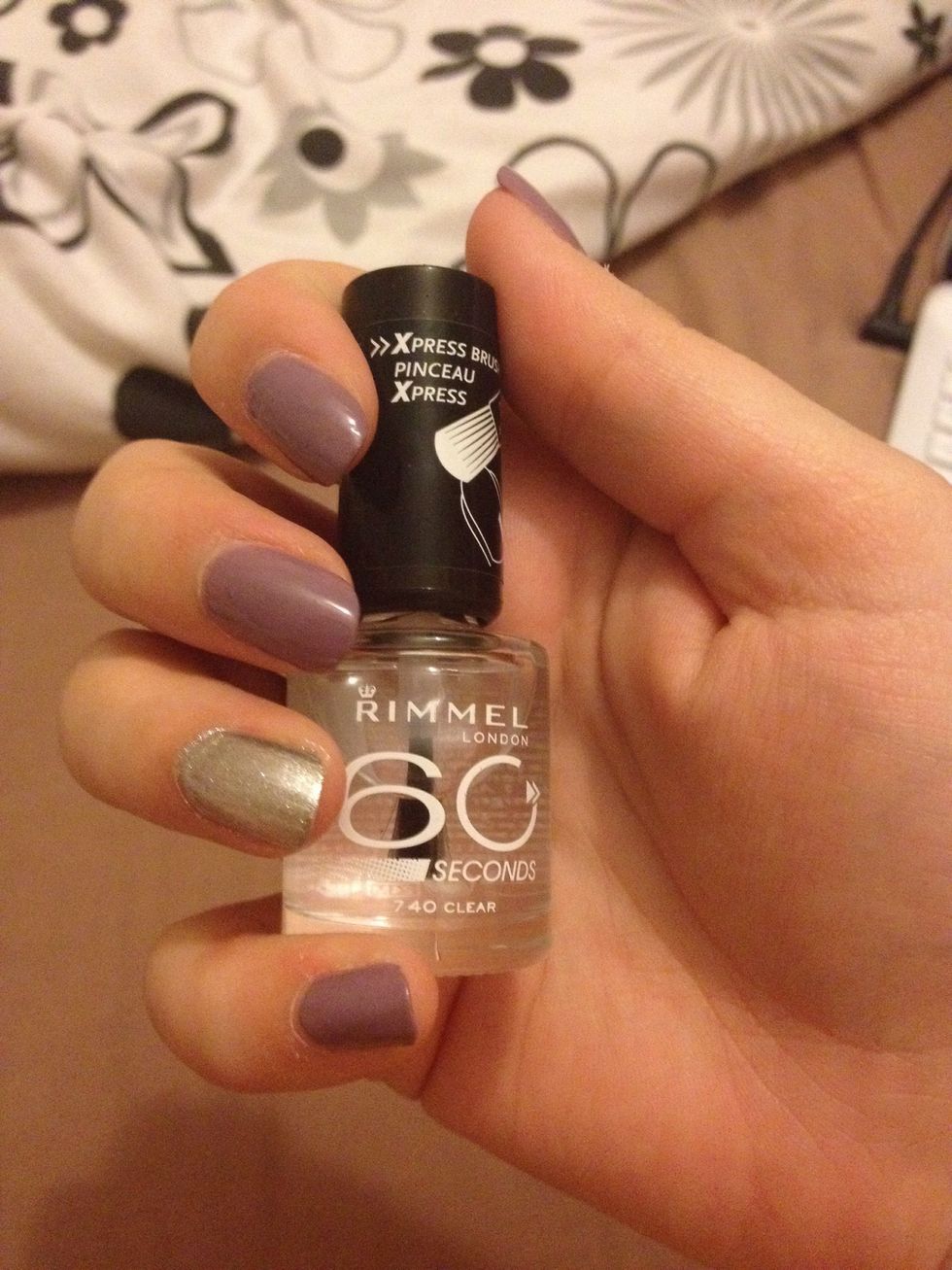 Lastly, apply a top coat (I used rimmel 60 seconds clear) and wait until completely dry.