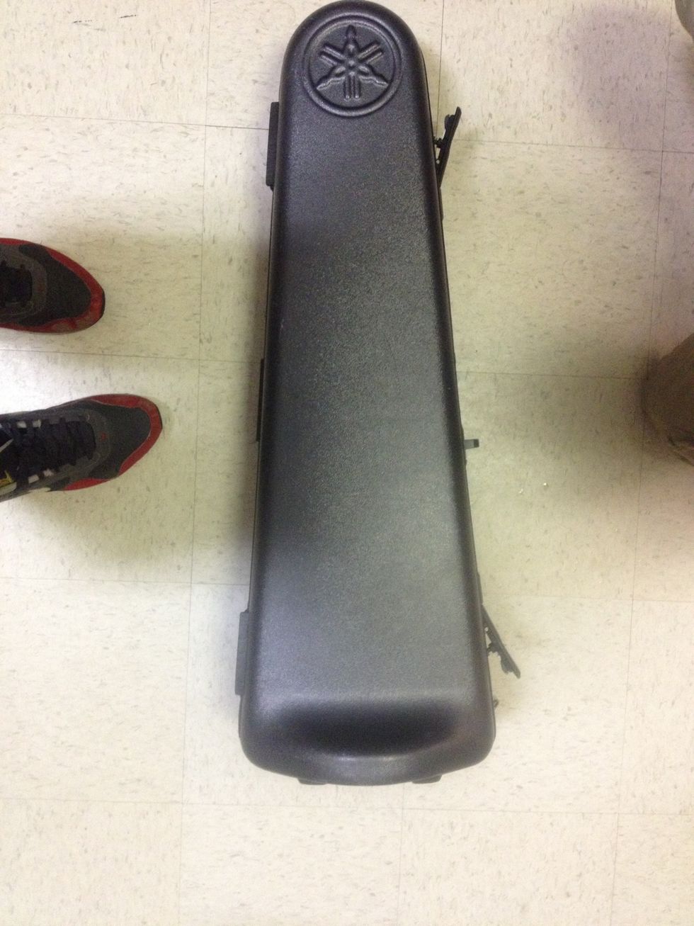 Lay case on its side.