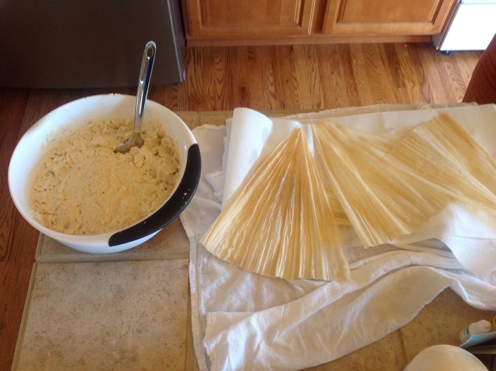 Lay out husks, smoothest sides up.