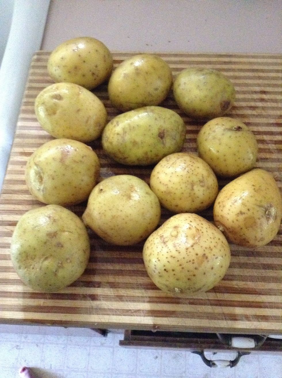 Lay out potatoes on cutting board