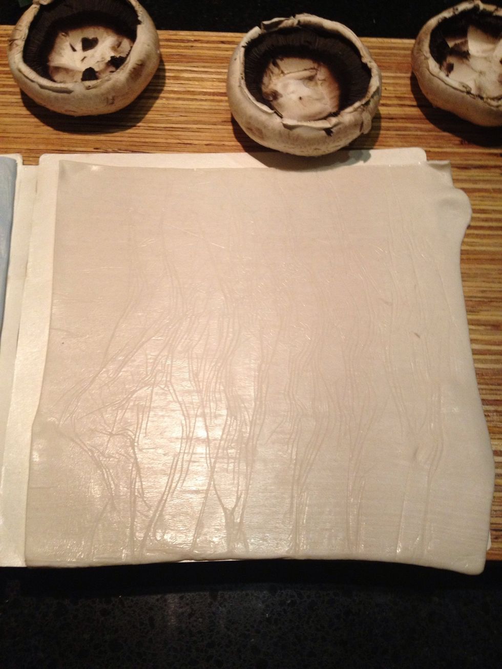 Lay out your puff pastries