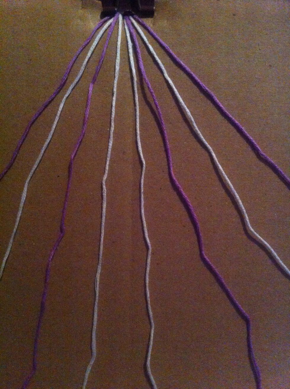 Lay out your strings as 1212--2121. (Mirrored) HINT: The colour of the 1st string will be the colour of the heart!