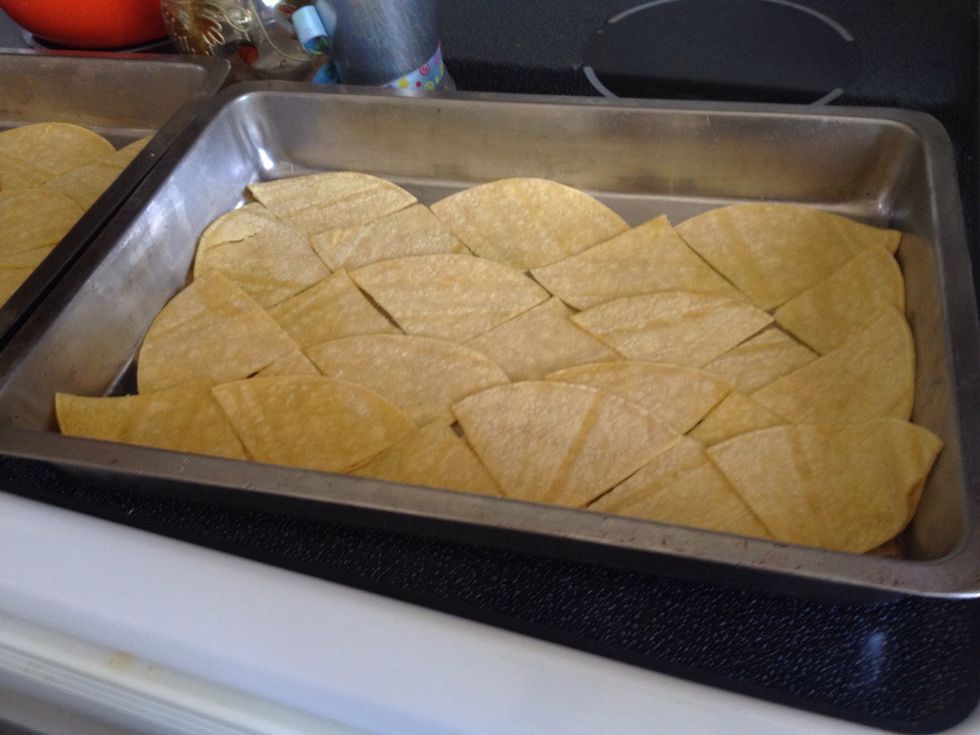 Lay tortillas in the pan like this