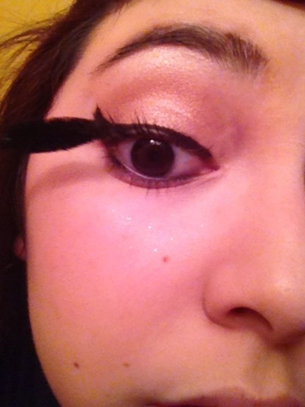 Layer that mascara! Top & bottom!