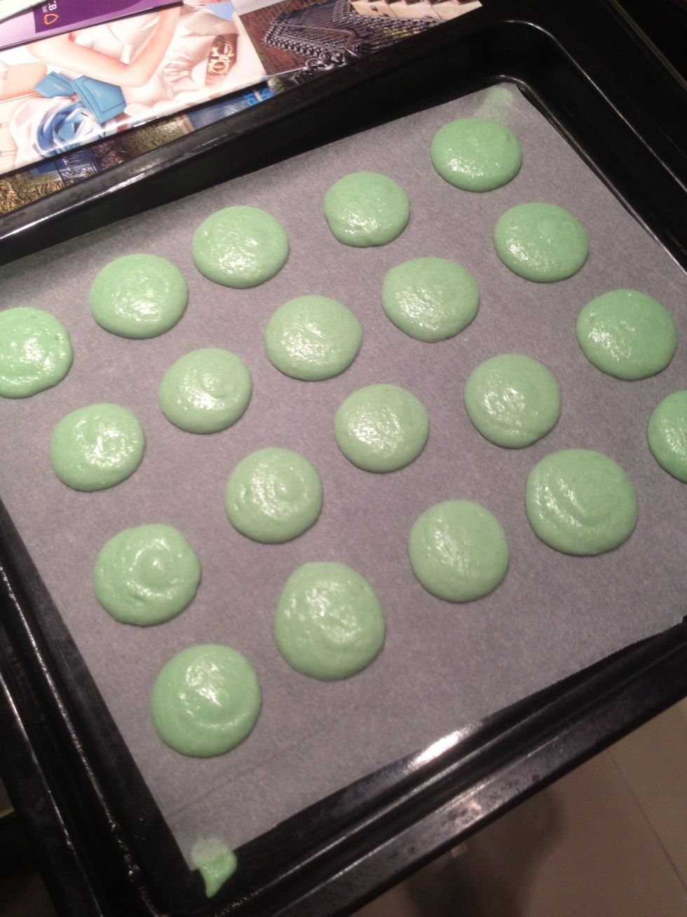 Leave it at room temp for 20 mins. To let the top bit dries out a bit. Now preheat the oven to 300f or 150c