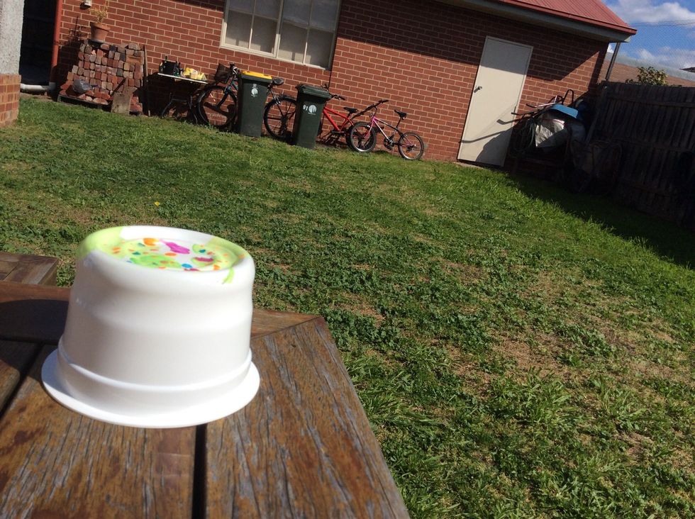 Leave it outside to dry for 2-3 minutes. If you want you can re-do the previous steps to cover all the other sides