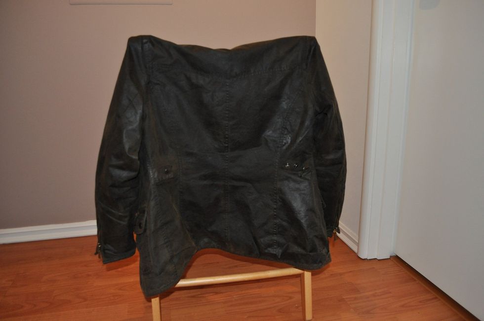 Leave it to dry for a day or two. And we're ready to wear! Notice the nice weather-proofed sheen.