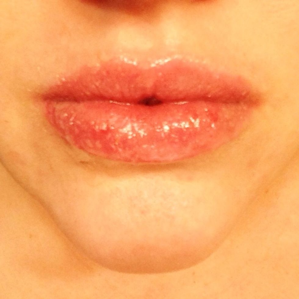 Leave on your lips for 2-5 mins... Try not to lick it off!