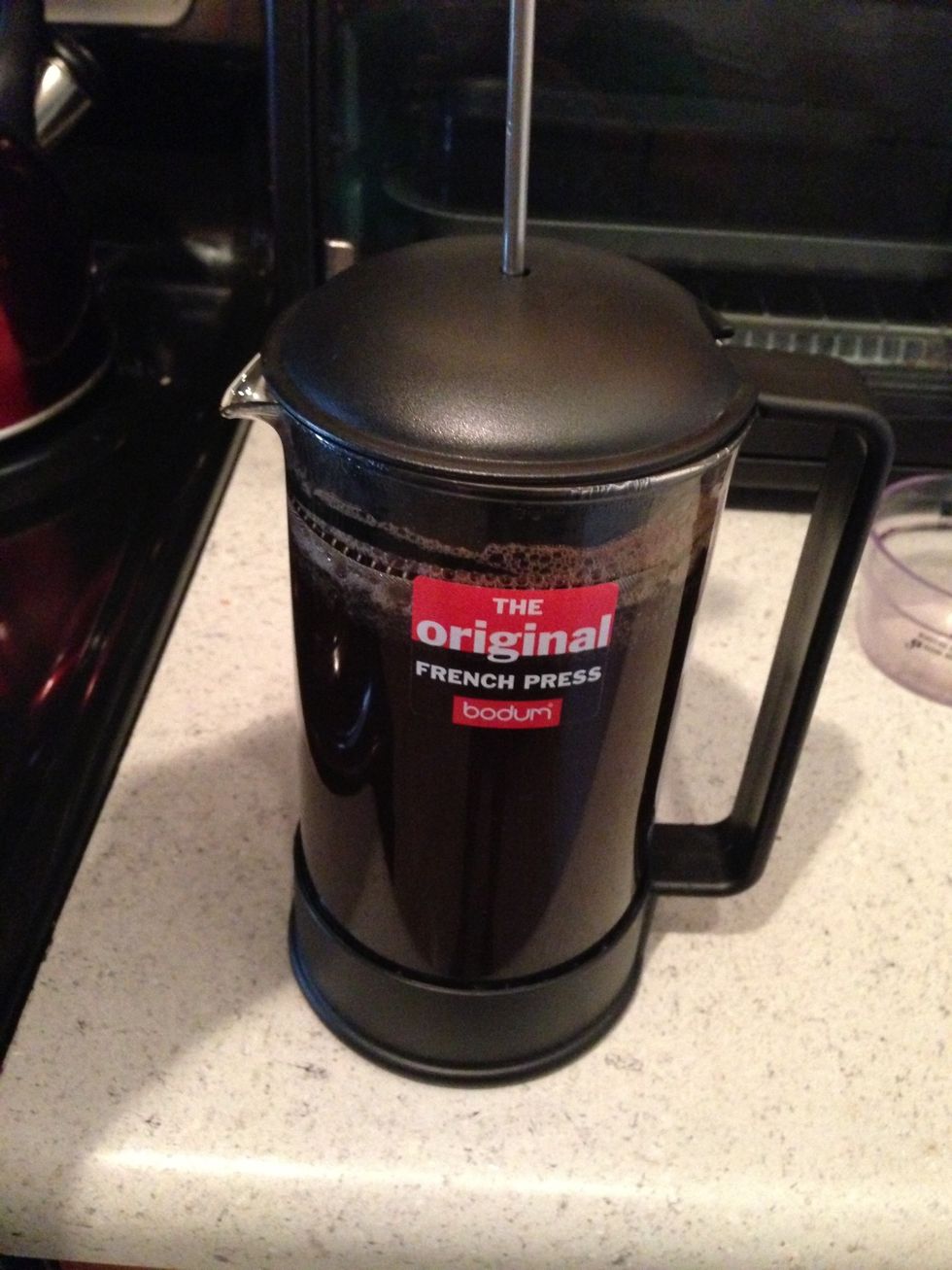 Leave the coffee do its magic for 5 mins.