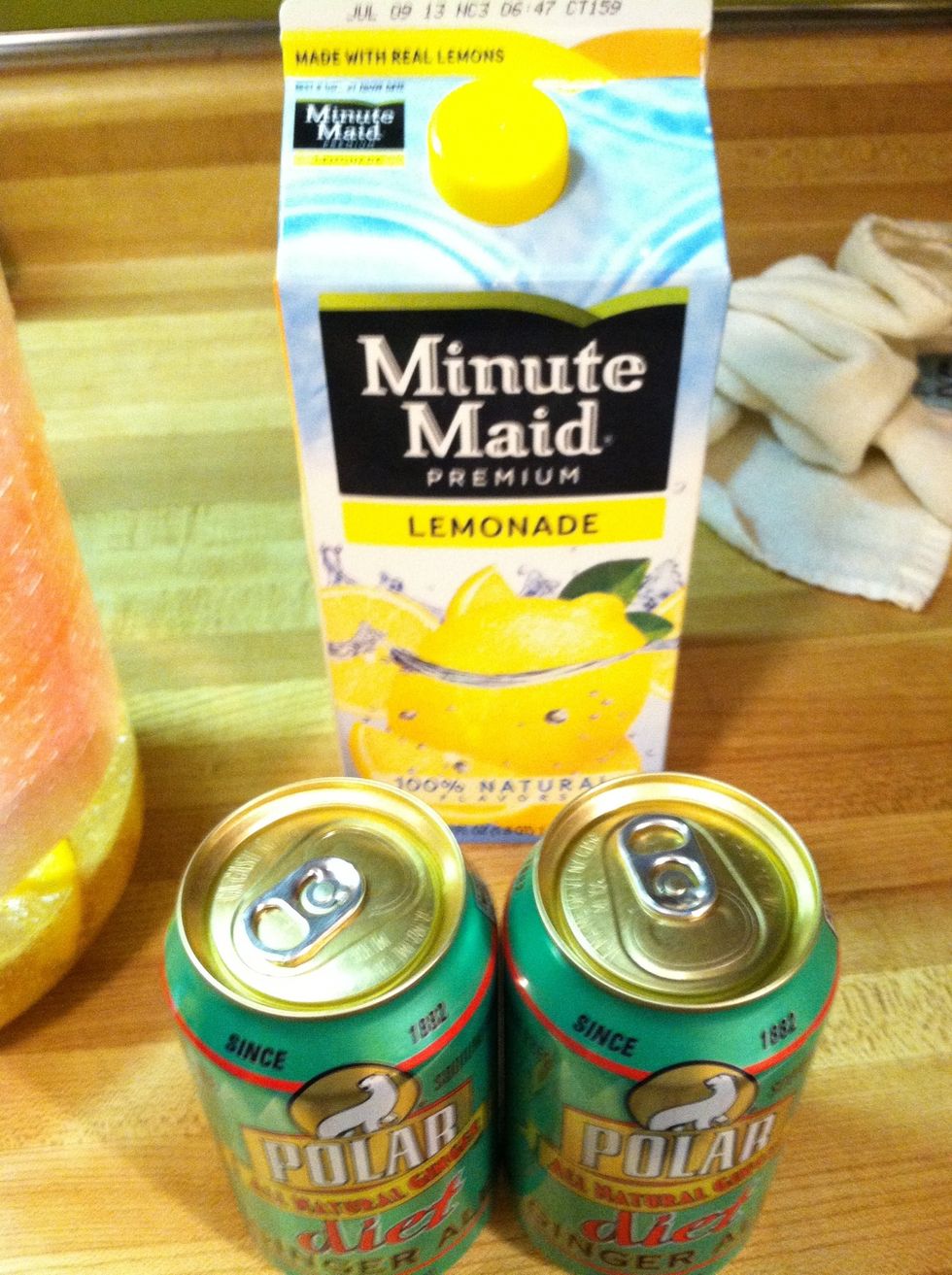 Lemonade & ginger ale. I used diet ginger ale and regular lemonade this time but I've also used mango lemonade which was amazing!!! This brand was on sale! \u263a