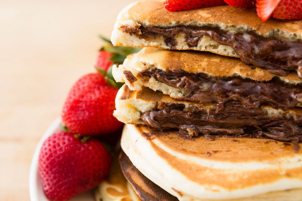 Let cool and enjoy! Serve with sliced strawberries.