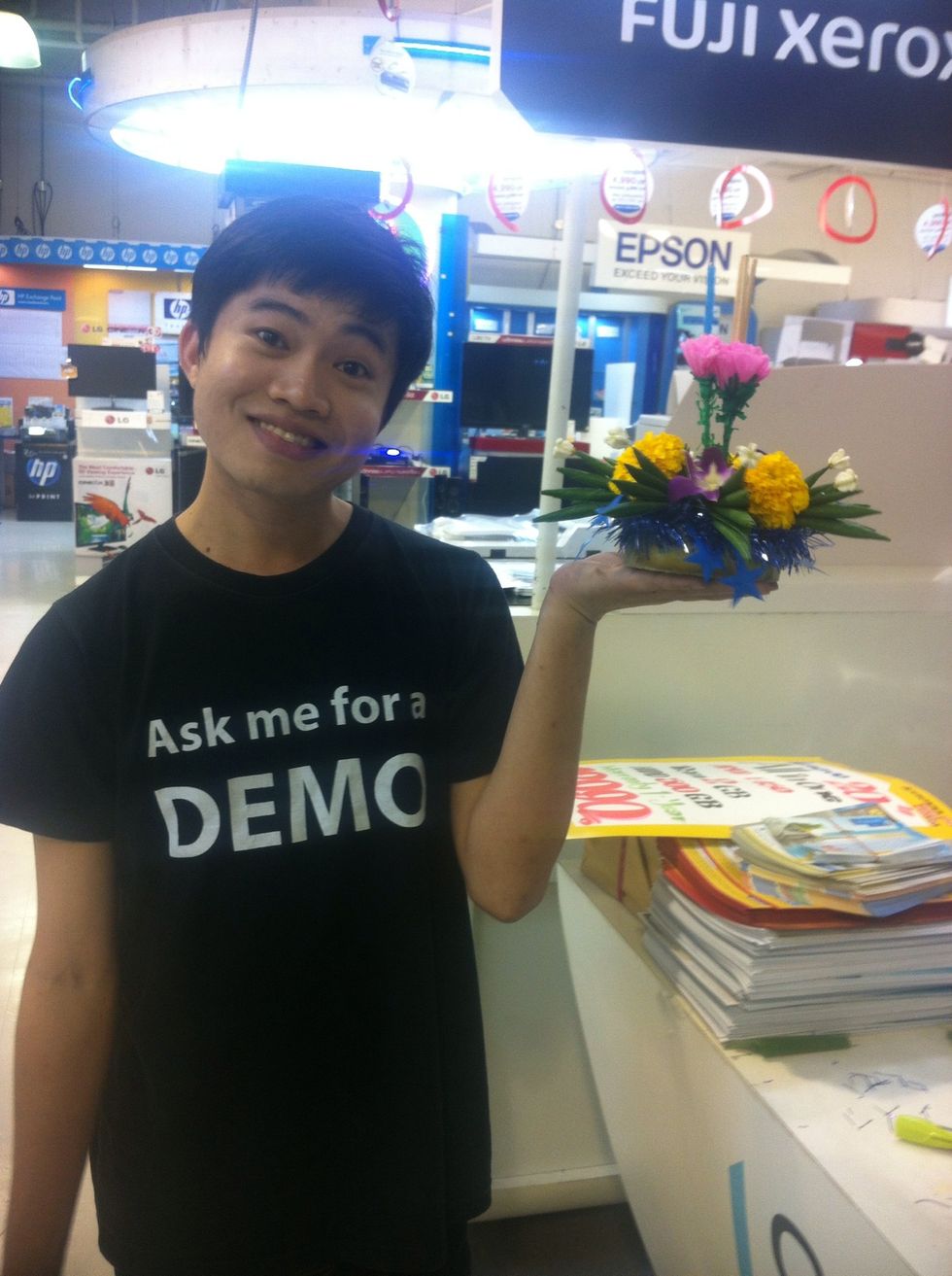 Let enjoy in evening. ^^ I hope you come to join in next year ( 17 November 2013 )  Thanks for follow me ^^ (in picture is my boss lol)