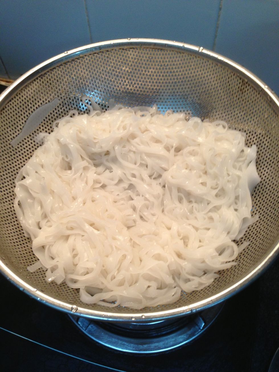 Let it boil for just 1-2 min. You can test if it is done by lifting some threads and use your finger. Rinse through normal water.